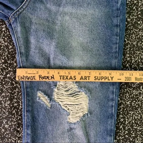 Zara Distressed Jeans - Picture 10 of 12